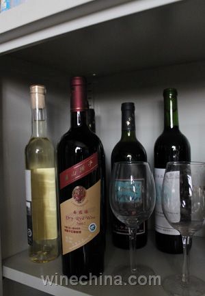 技术中心研发的“贺兰骄子”系列葡萄酒