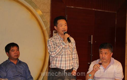 大赛评委孙方勋现场介绍