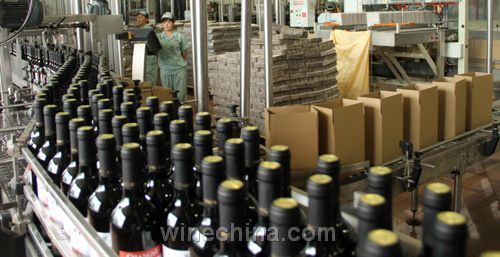 张裕葡萄酒生产线