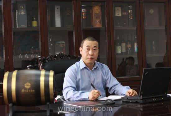 董事长任职_董事长办公室图片