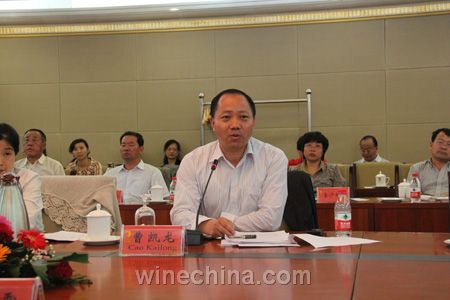 宁夏自治区葡萄花卉产业发展局局长曹凯龙