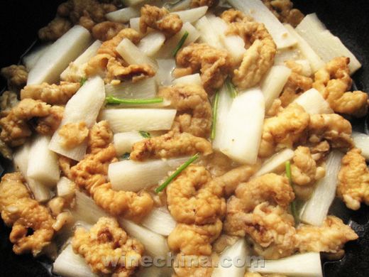 之味菜谱(114):昂首天歌珍藏赤霞珠干红配山药炖酥肉