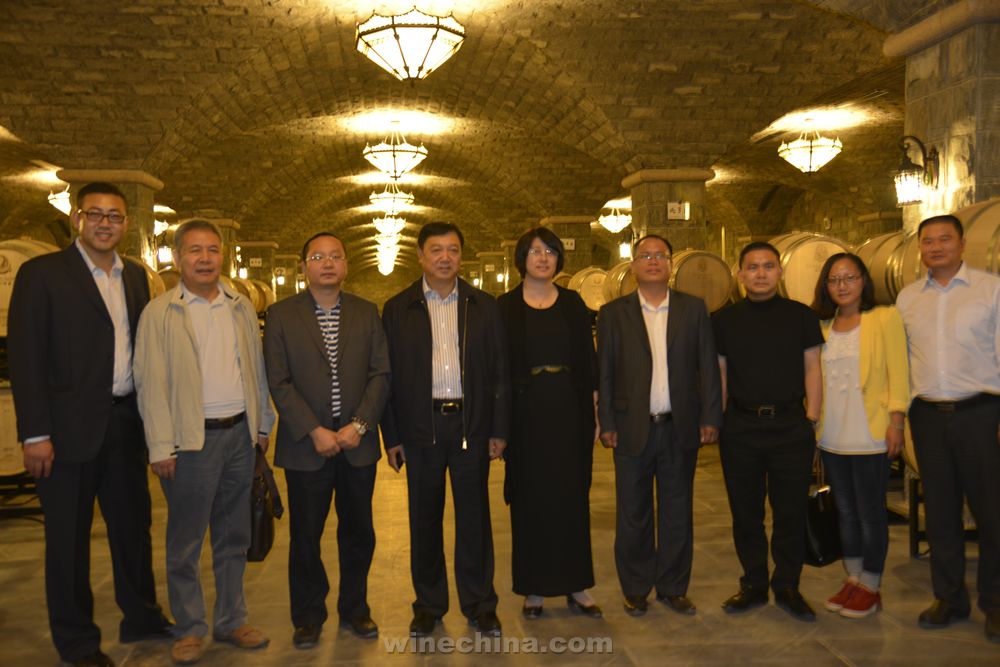 “举杯共饮戎子酒,天涯咫尺共此时”——戎子酒庄中秋客户答谢会隆重举行