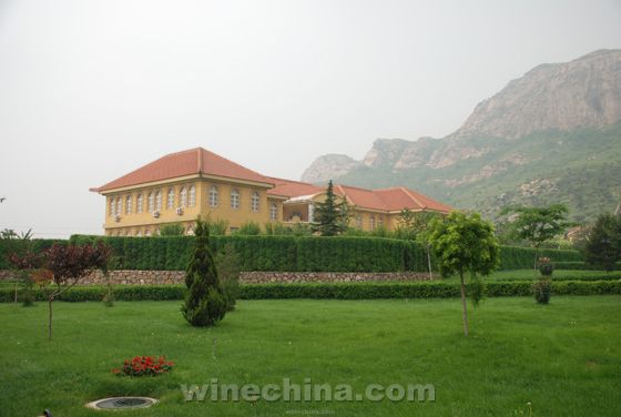 Chengdu Food & Drinks Fair 2014 (17)Chateau Bodega Langes
