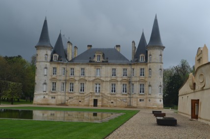 Bordeaux 2013 En primeur coverage Bordeaux 2013: 'All wines to sell within three years,' says UGC president 
