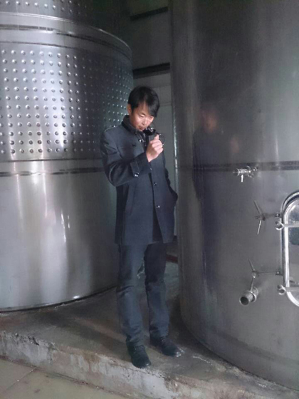 Chinese Winemakers (50) Zhang Zhaowen:A happy mans love to wine