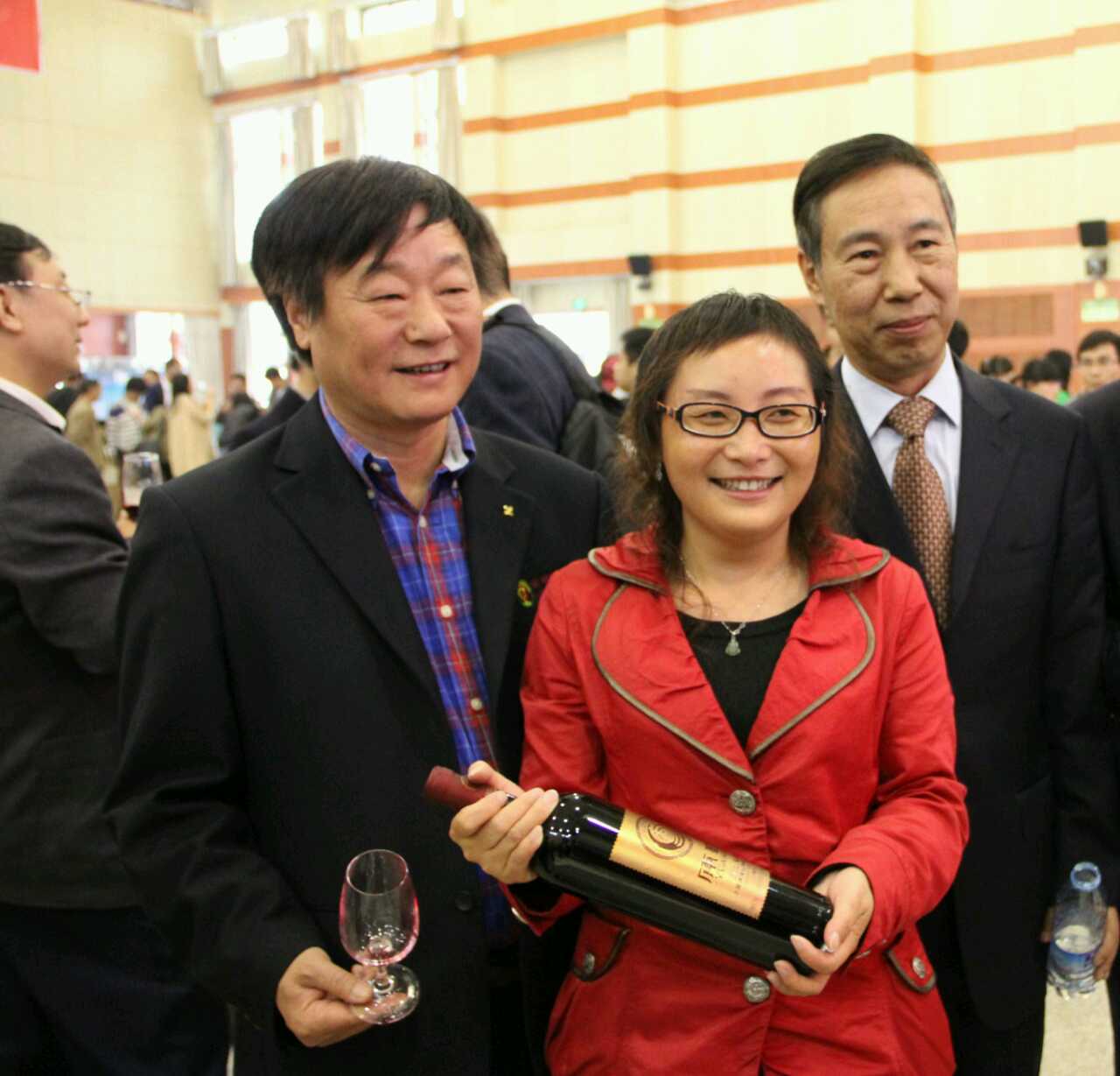 Ningxia Chateau Yuange Both Won Silver Awards on Decanter and Brussels Wine Competition 