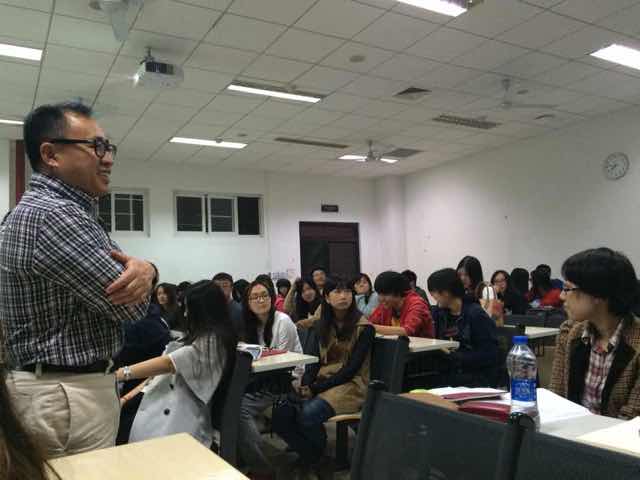 "Wine Culture and Tasting"Course Educate Students in Beijing Institute of Technology
