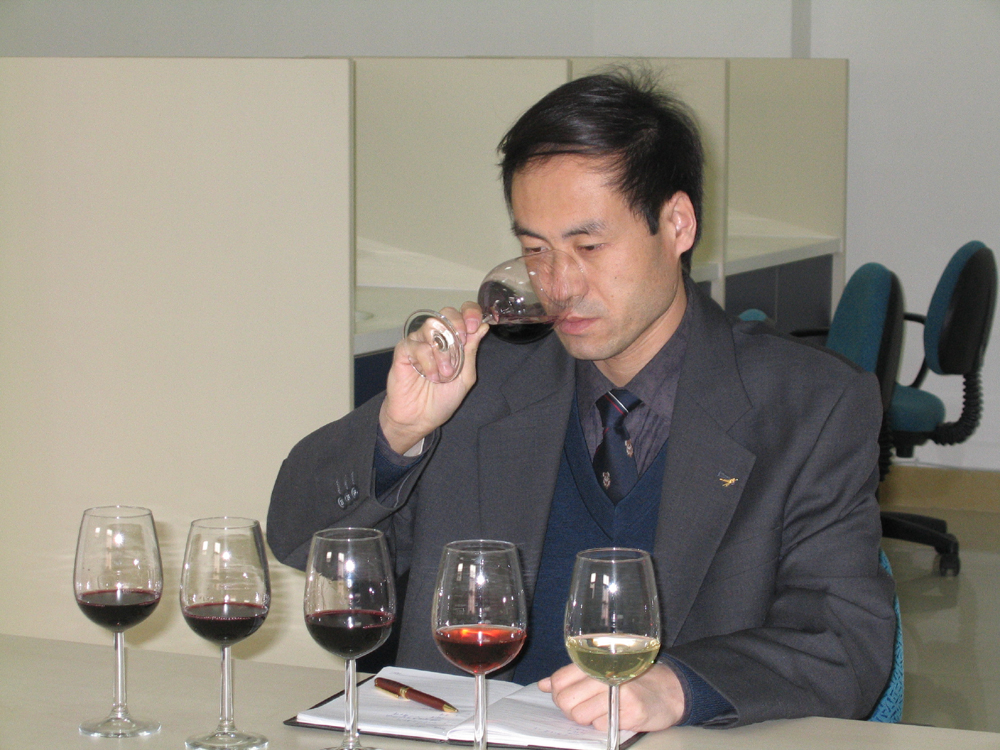  Judges for 2014 China Fine Wine Challenge Announced