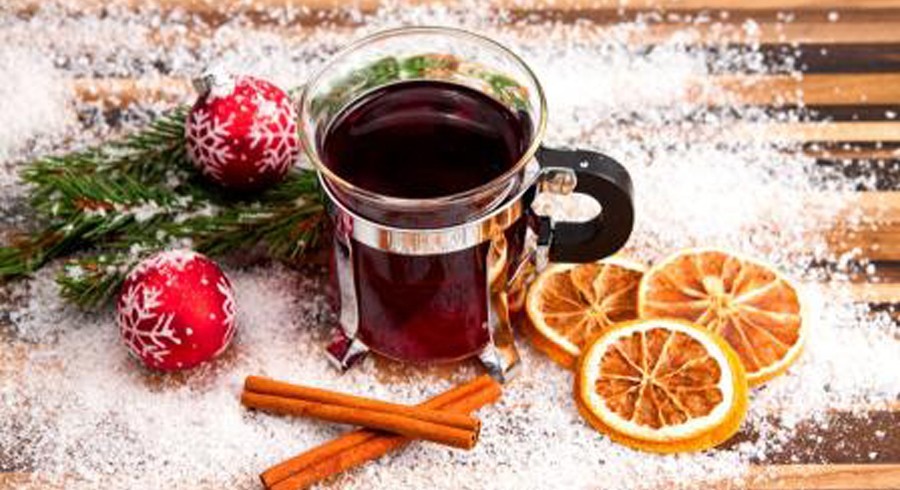 自制圣诞热红酒:热气腾腾的节日味道