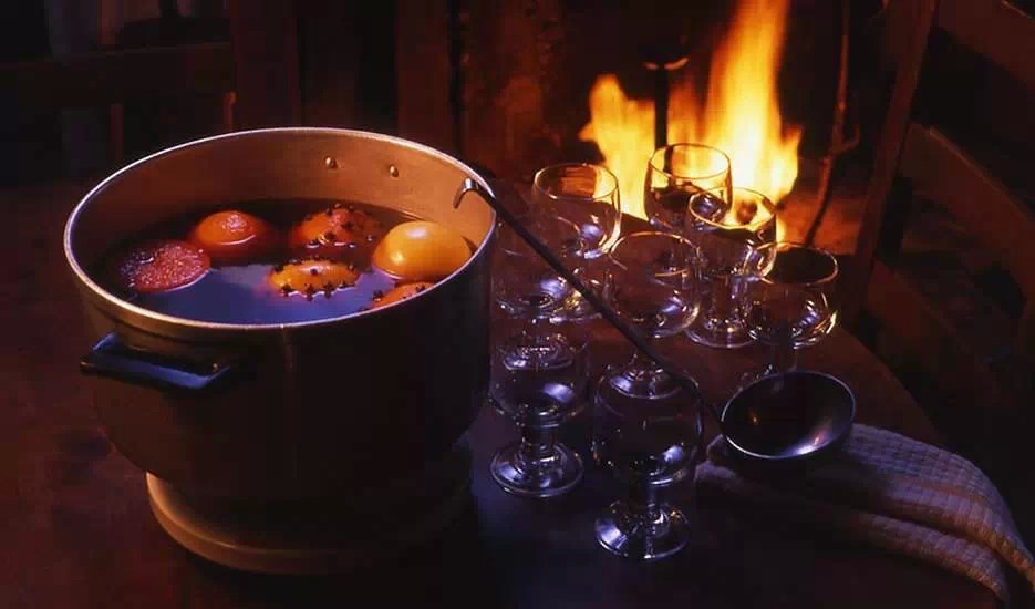 自制圣诞热红酒:热气腾腾的节日味道