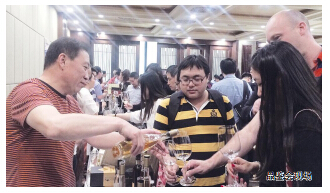 桓仁冰葡萄酒亮出产区符号