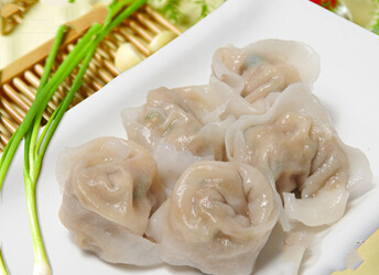 当葡萄酒遇上客家美食(连城鱼饺)