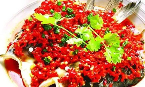 湖南腊肉、辣椒炒肉和剁椒鱼头,还有葡萄酒可搭配?