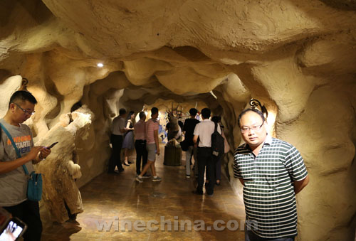 葡粹丝路行(2)探访楼兰酒庄