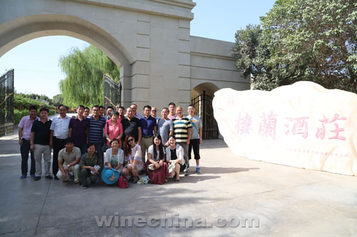 葡粹丝路行(2)探访楼兰酒庄