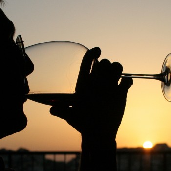 Size of Sip 'Affects Wine's Taste'