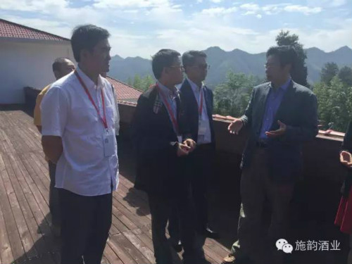 首届中国果葡酒庄私董会召开