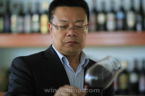 2015中国优质葡萄酒挑战赛评委名单公布