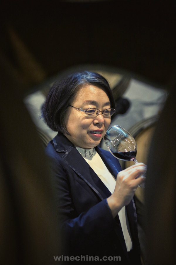 2015中国优质葡萄酒挑战赛评委名单公布