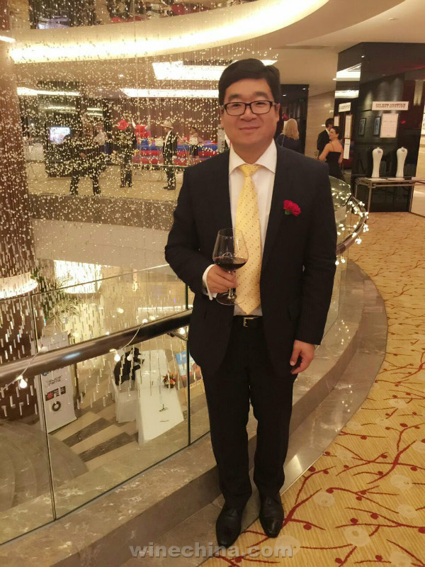 2015中国优质葡萄酒挑战赛评委名单公布