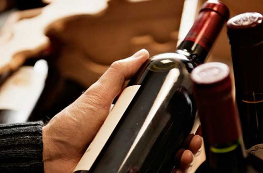 Director of fake wine investment firm banned