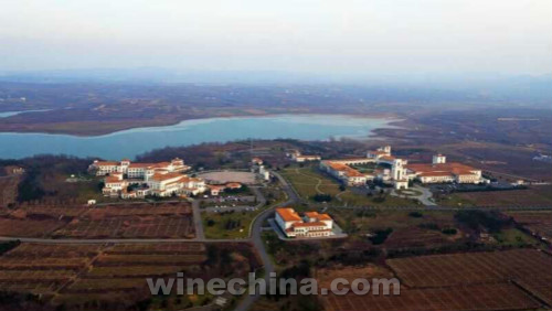 中粮君顶酒庄有限公司荣获2015年度山东省服