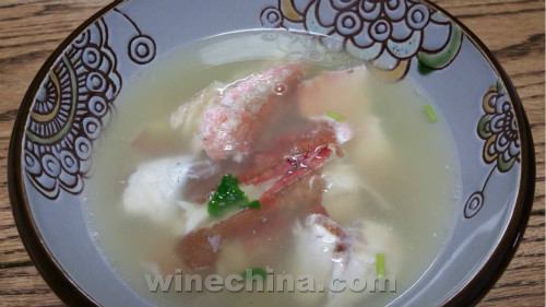 之味菜谱(236):银色高地家族珍藏霞多丽干白葡萄酒配红线鱼汤