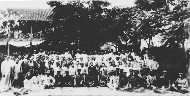 1912年,孙中山“莅张裕公司,茗谈一小时”