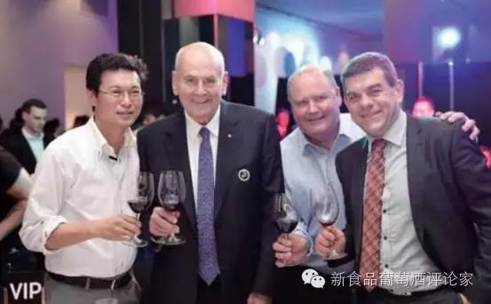 澳大利亚权威葡萄酒评论家詹姆士・哈雷德：白葡萄酒或将是未来的发展方向！