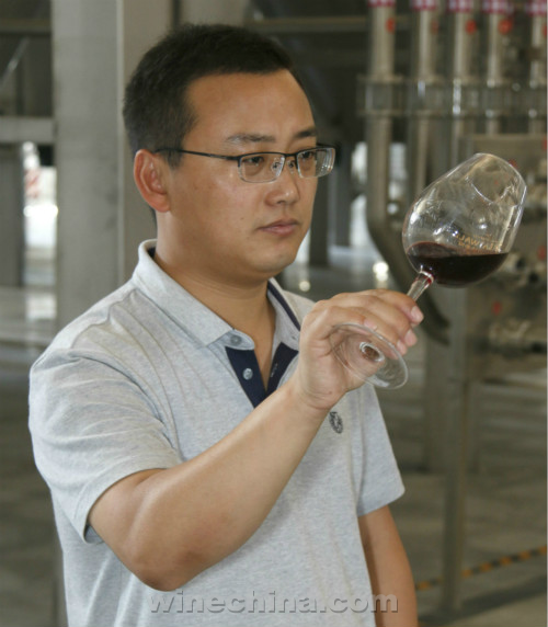 2016中国优质葡萄酒挑战赛评委公布