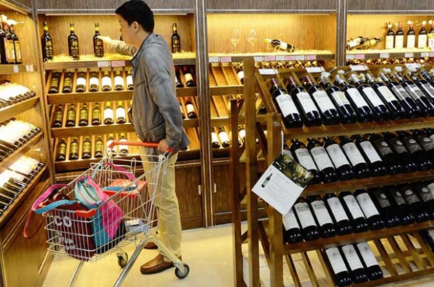 Australia makes big gains in China C wine import data