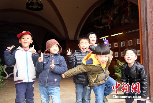 张裕开启城堡庄园特色“春游”系列活动