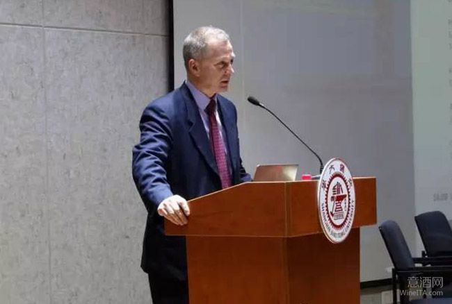 意大利驻沪总领馆与上海交大联合举办欧盟成立