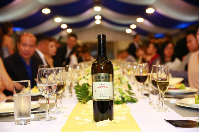 好莱坞直通车之夜,群星云集共品长城五星