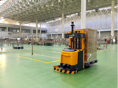 作家学者采风团点赞张裕:传承与创造的完美典