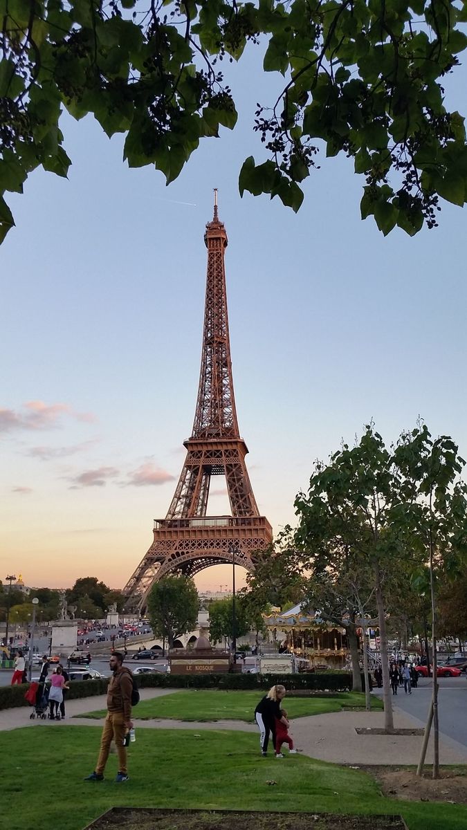 巴黎漫步Tour de Paris （2）埃菲尔铁塔（La Tour Eiffel）