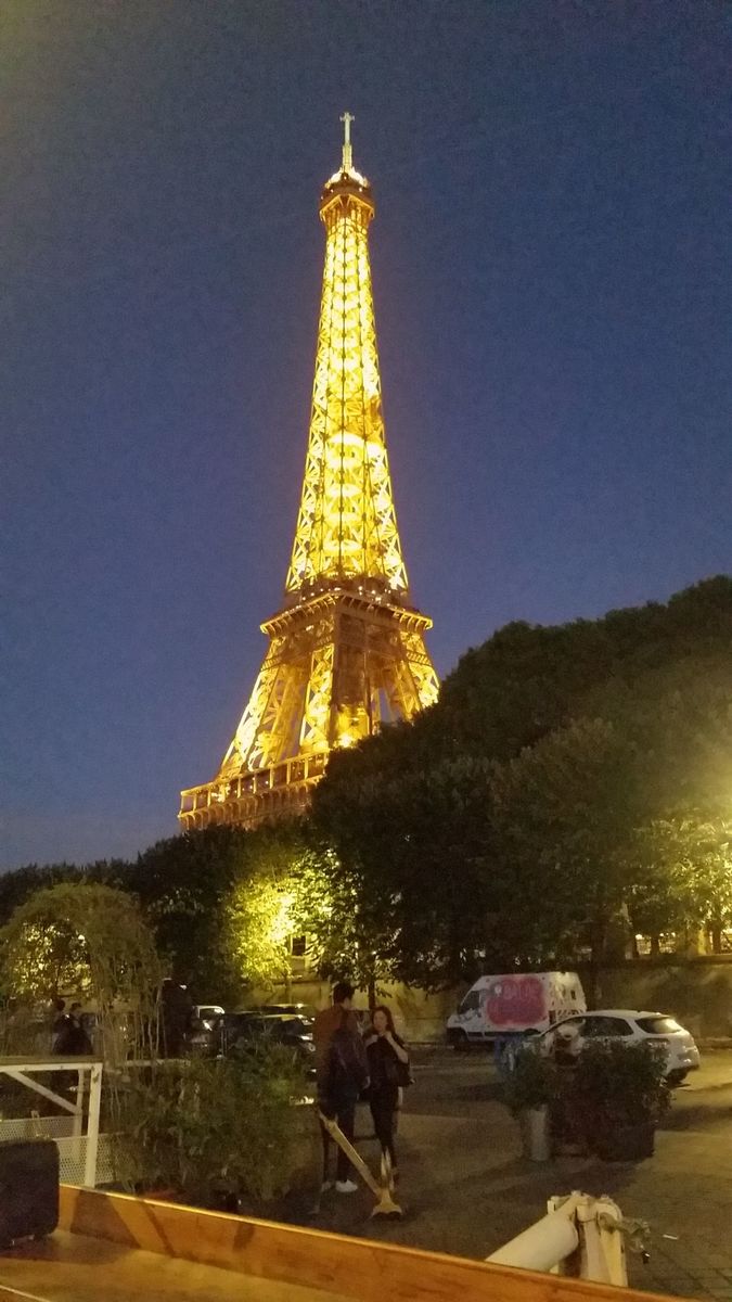 巴黎漫步Tour de Paris （2）埃菲尔铁塔（La Tour Eiffel）