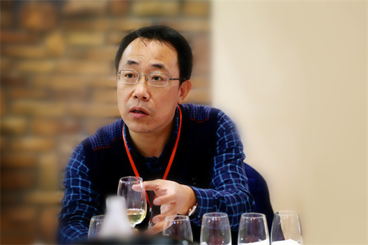 11 邵学东_副本.jpg 11 邵学东_副本.jpg