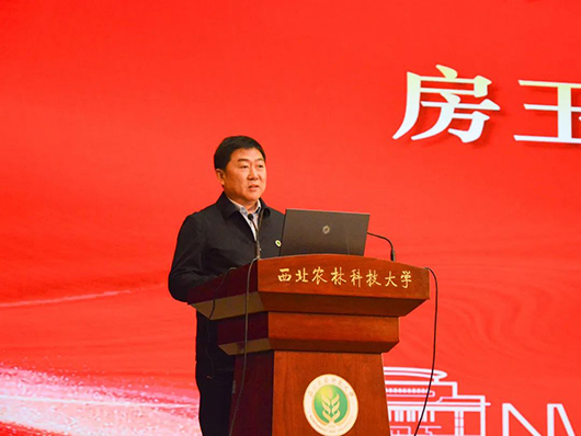 房玉林.jpg 房玉林.jpg