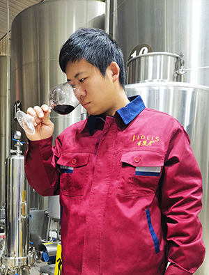 内蒙古吉奥尼葡萄酒业有限责任公司酿酒总工